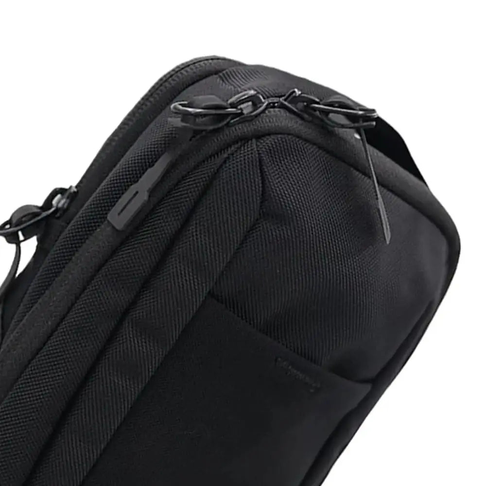 Magnetic Bottle Sling Bag with Soft Padding