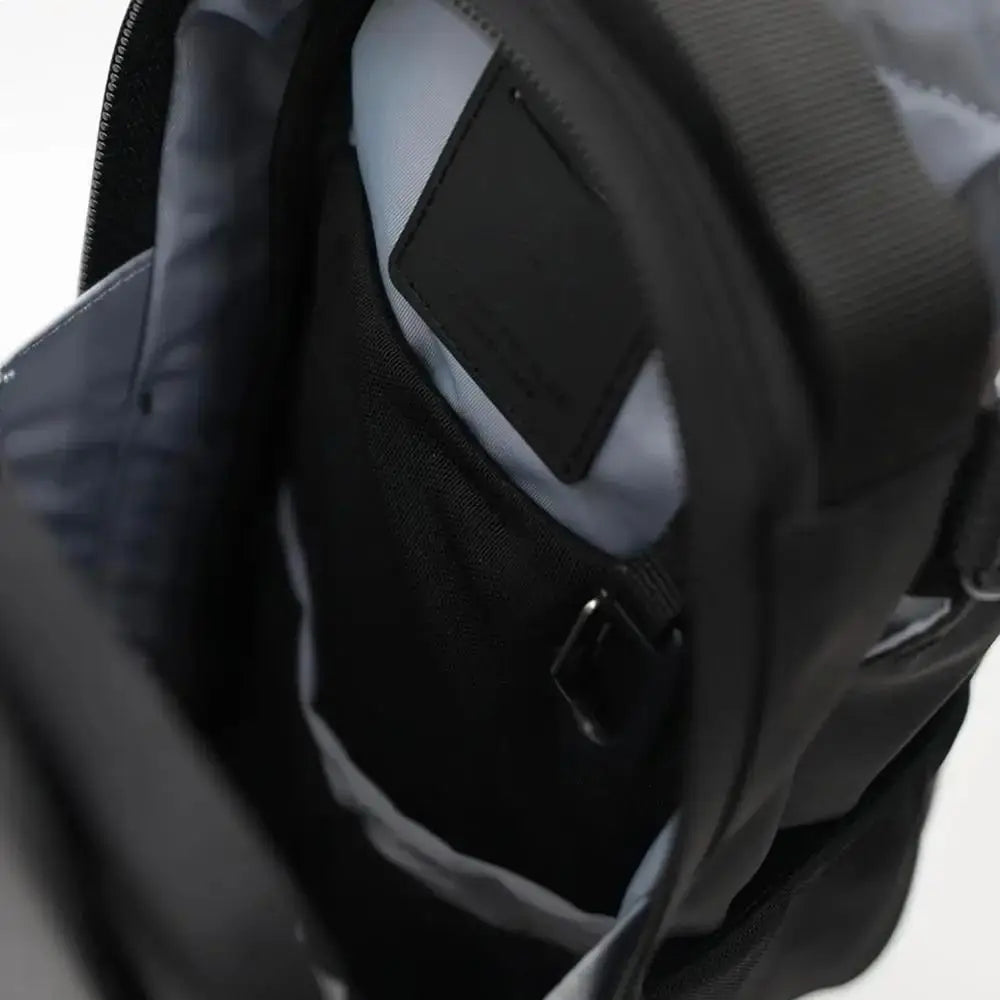 Magnetic Bottle Sling Bag with Soft Padding