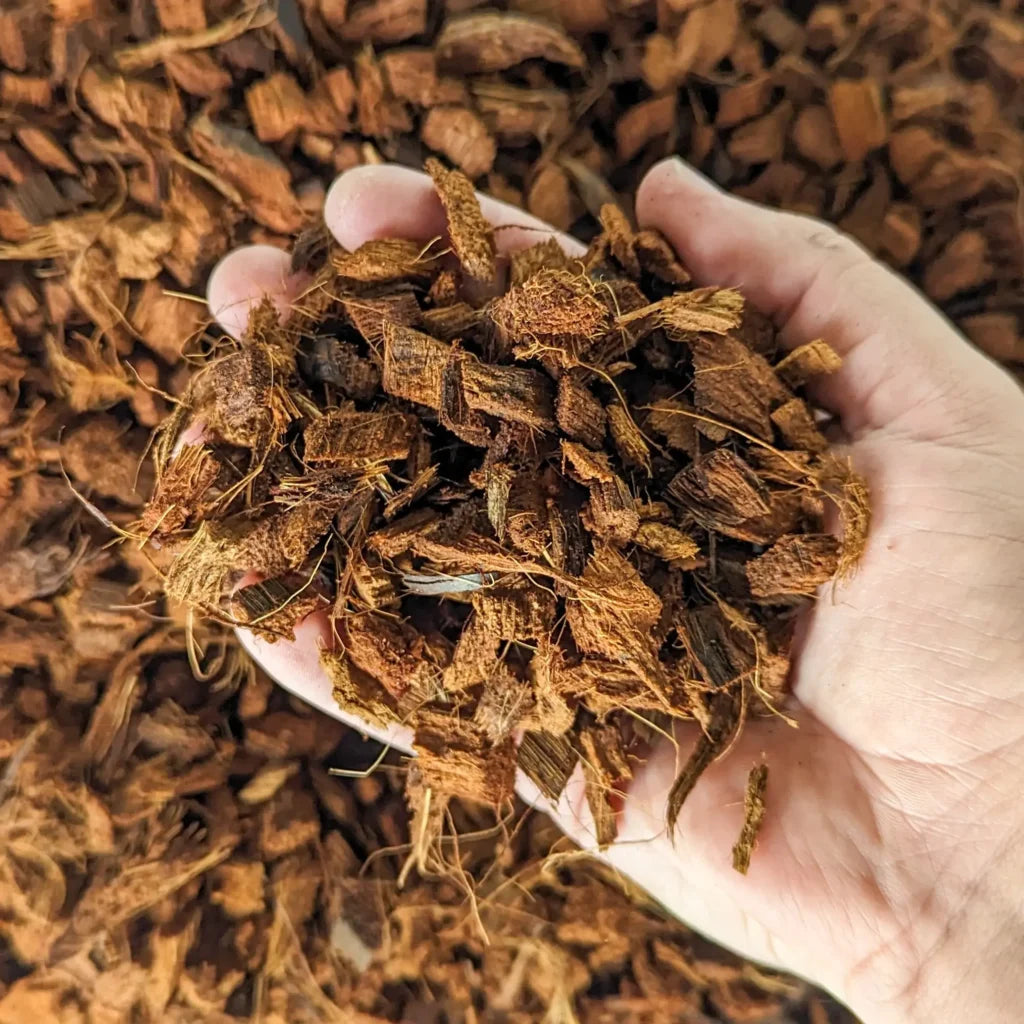 Coconut Husk Chips – Natural, Durable & Perfect for Gardening and Multi-Purpose Use ( Ceylon Original 100% ) 1kg